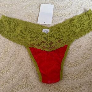 Hanky Panky Low Rice Lace Thong NWT
